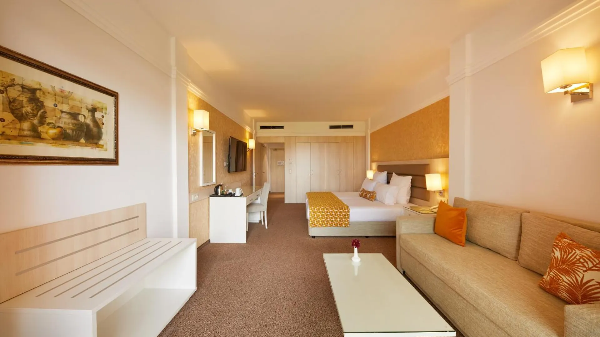Hotel Dreams Sunny Beach Resort And Spa