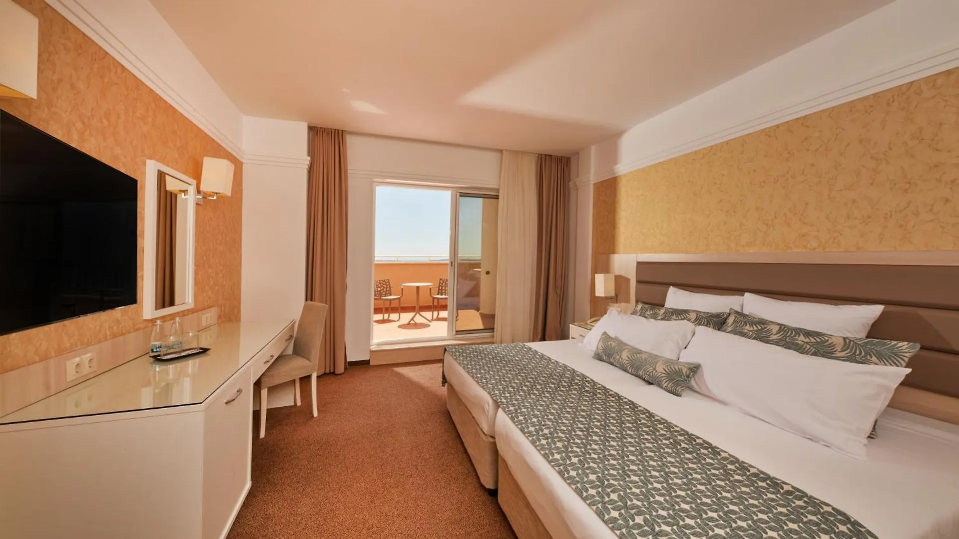 Dreams Sunny Beach Resort And Spa فندق