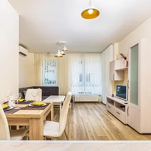  Daire Stylish 2bd With A Cozy Terrace By Flat Mаnager Bulgaristan
